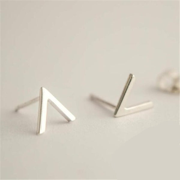 Single V Shaped Stud Earring – Pick a twig
